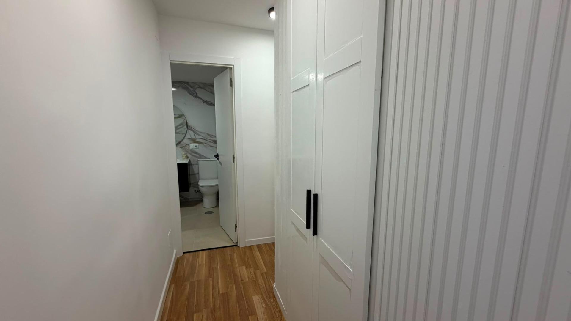 Apartamento en Torrevieja, Alicante, España 3 dormitorios, 99 m2 No. 190122