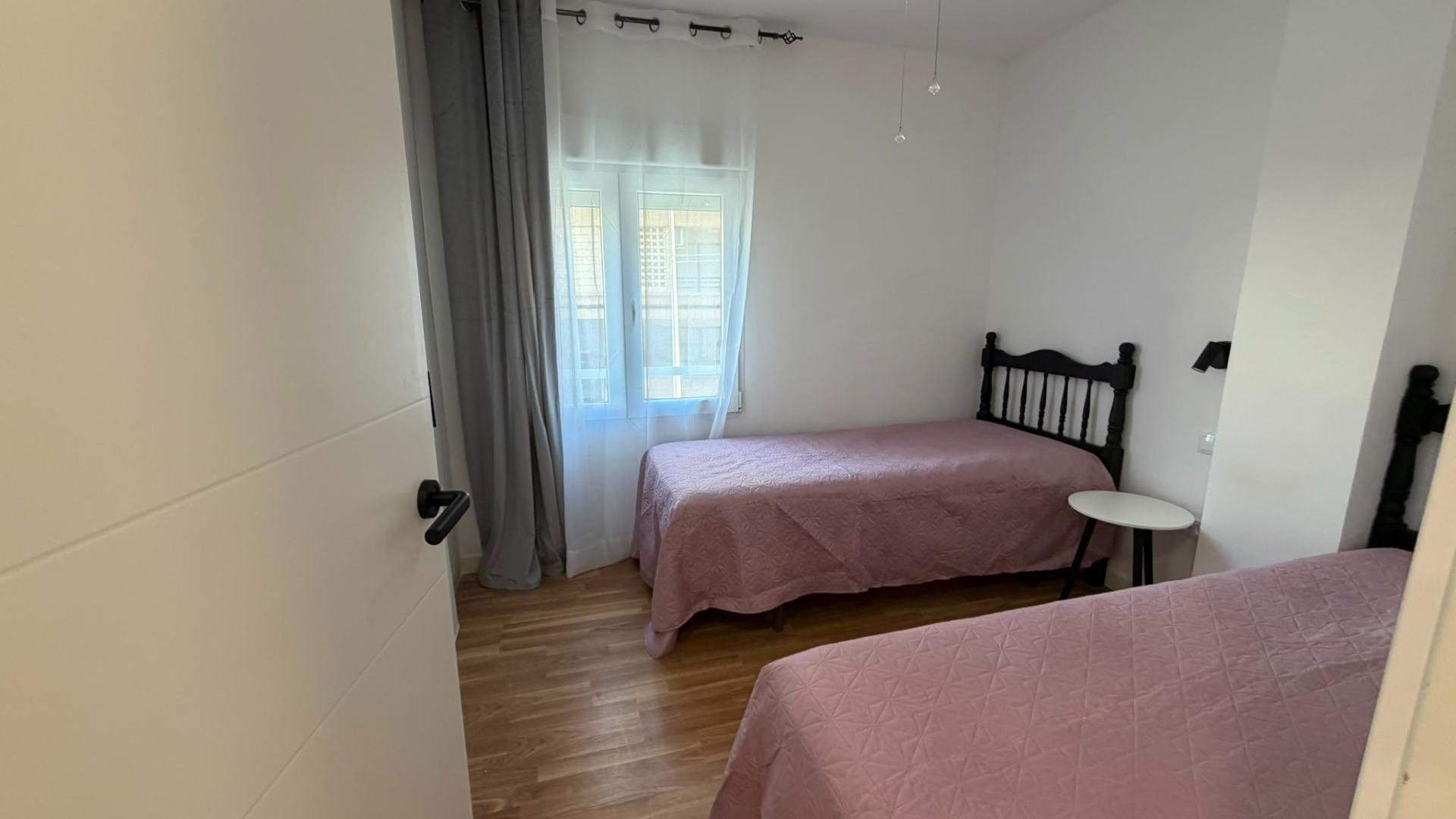 Apartamento en Torrevieja, Alicante, España 3 dormitorios, 99 m2 No. 190122