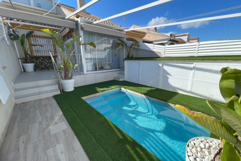 Rindu māja Torre de la Horadada, Alicante, Spānijā 3 istabas, 85 m2 Nr. 146624