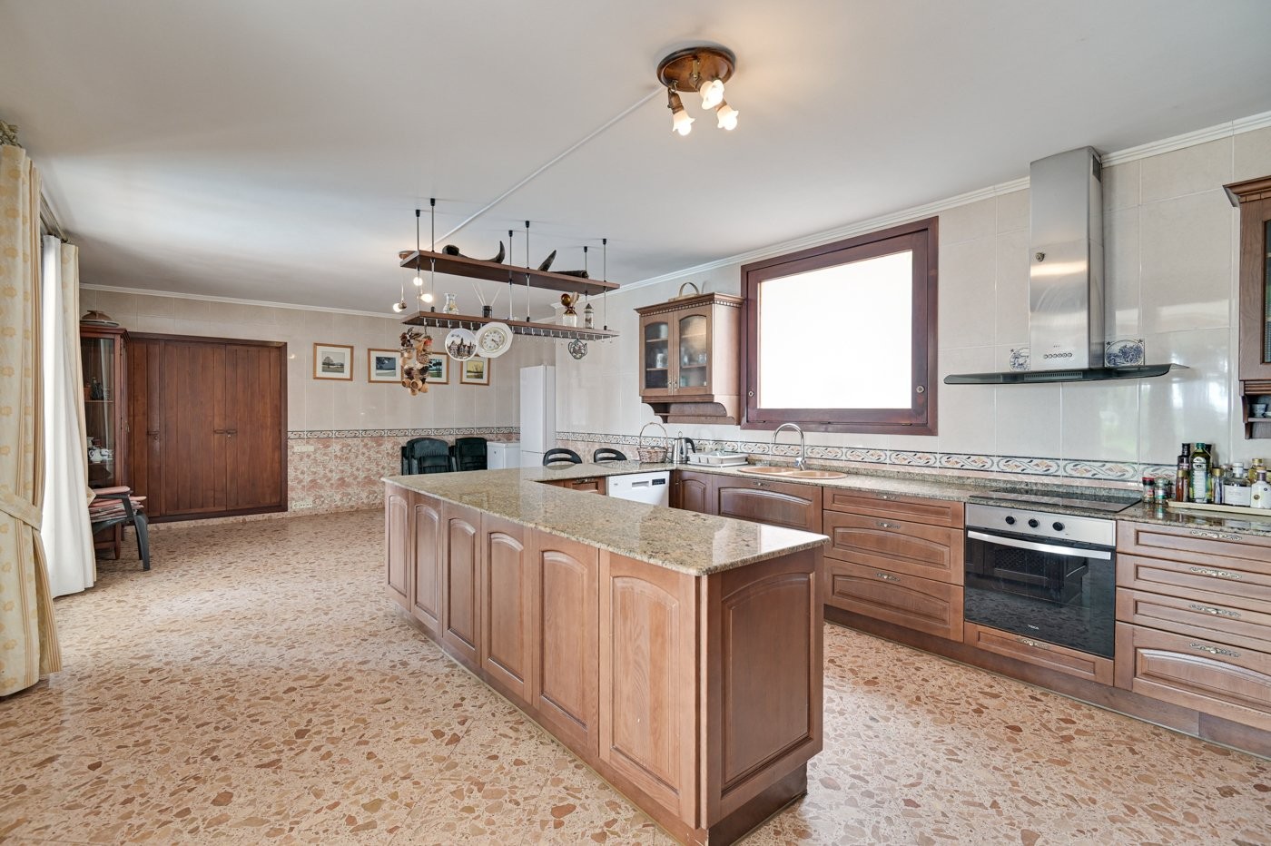 Huvila Blanes, Girona, Espanja 6 makuuhuonetta, 654 m2 No. 134004