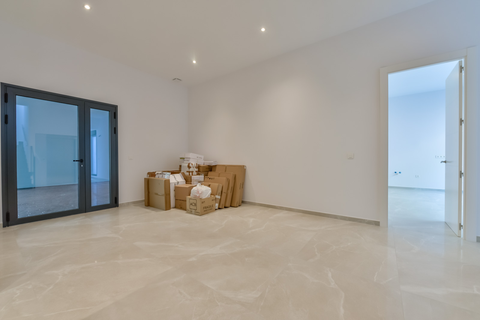 Villa a Finestrat, Alicante, Spagna 8 camere da letto, 998 mq. N° 156612