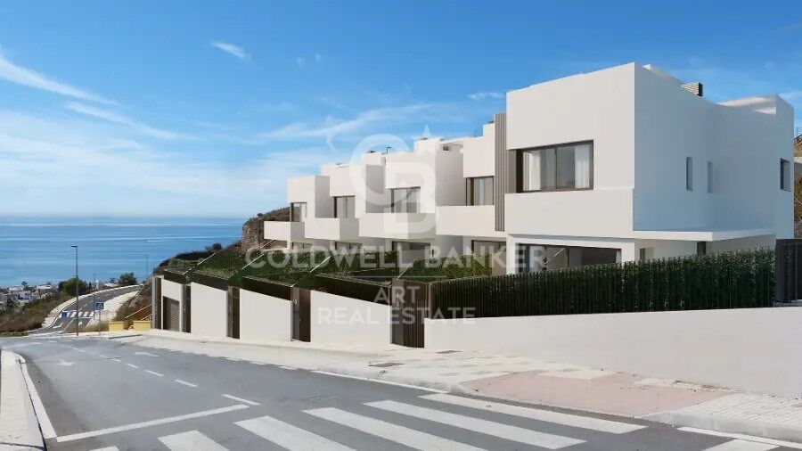 Hus i Rincon de la Victoria, Malaga, Spanien 4 sovrum, 301 kvm. Nr. 158952