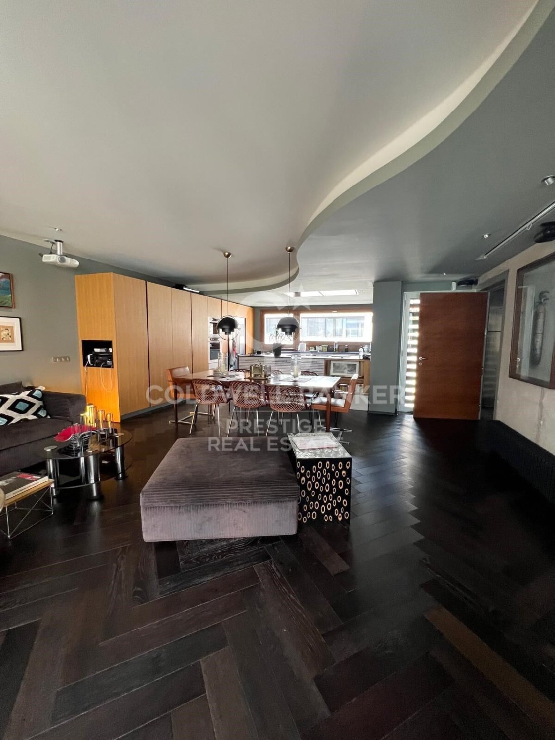 House à Barcelona, Espagne 4 chambres, 619 m2 No. 158950
