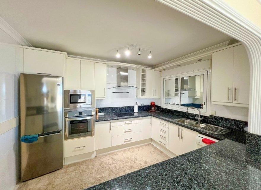 Apartamento en Tenerife, España 2 dormitorios, 125 m2 No. 194724