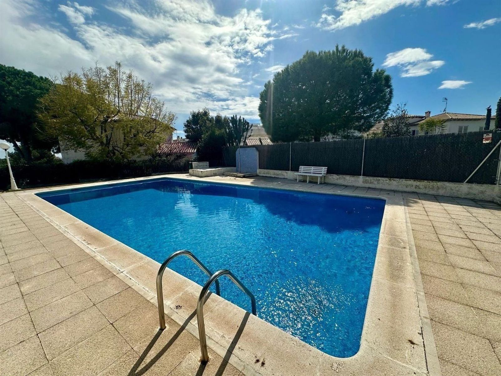 Hus i Coma-Ruga, Tarragona, Spanien 4 sovrum, 236 kvm. Nr. 166747