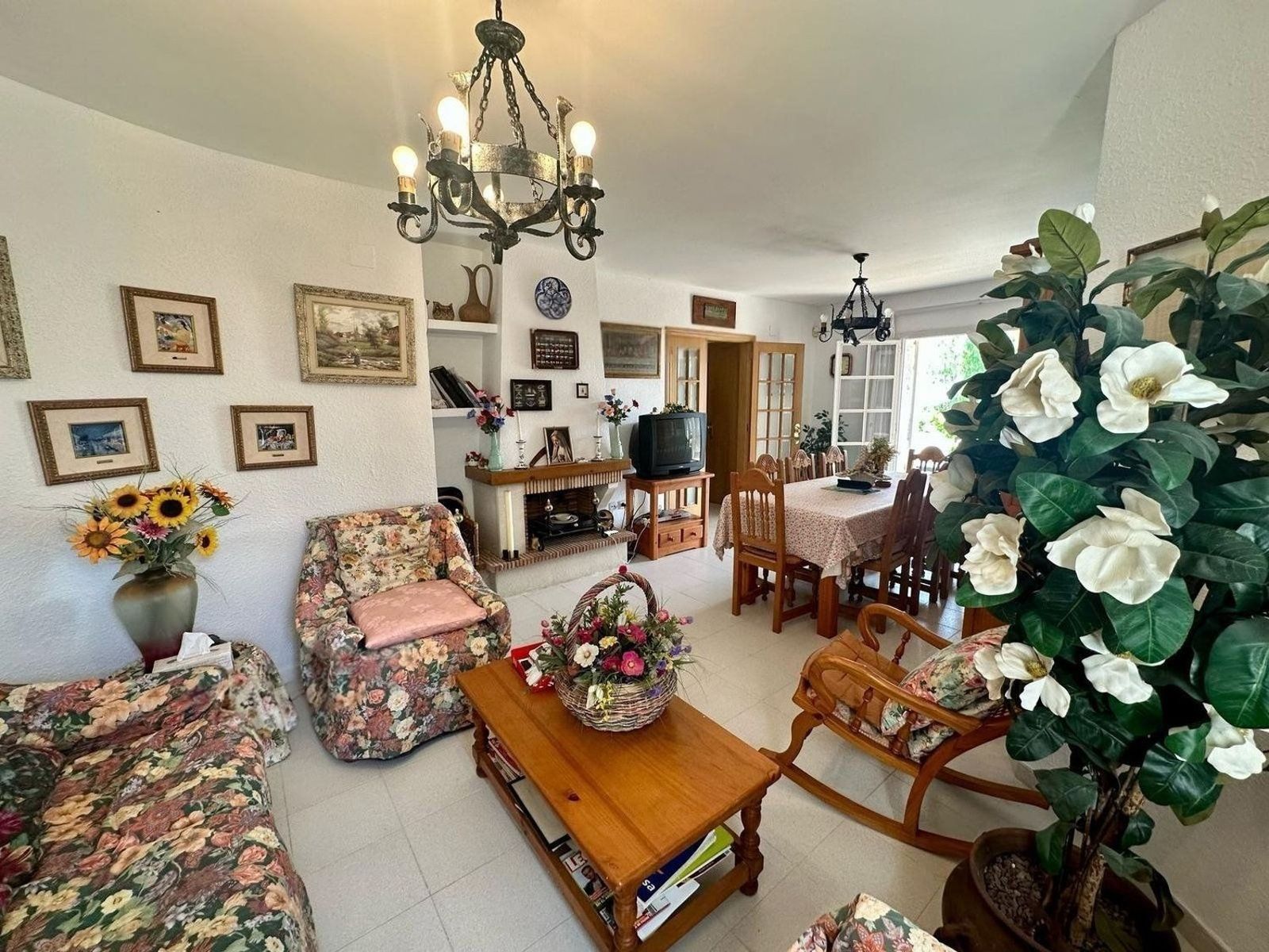 Hus i Coma-Ruga, Tarragona, Spanien 4 sovrum, 236 kvm. Nr. 166747