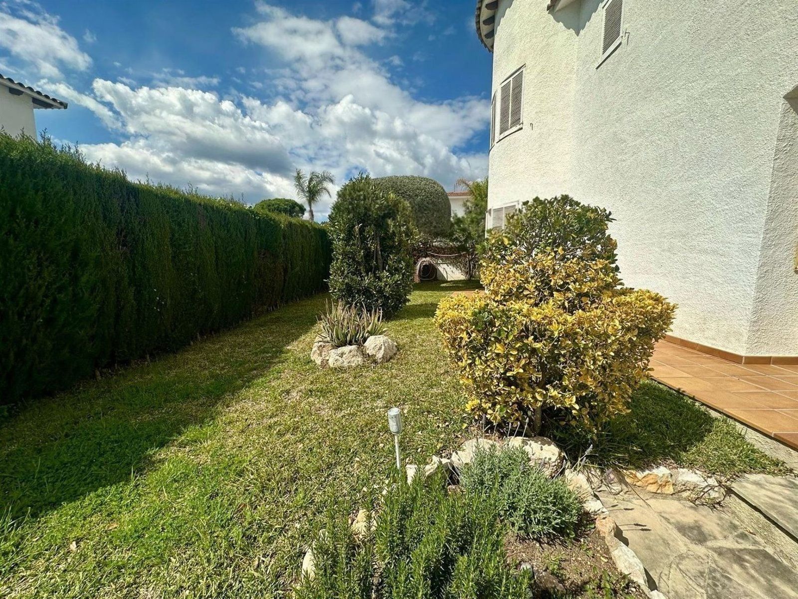 Hus i Coma-Ruga, Tarragona, Spanien 4 sovrum, 236 kvm. Nr. 166747
