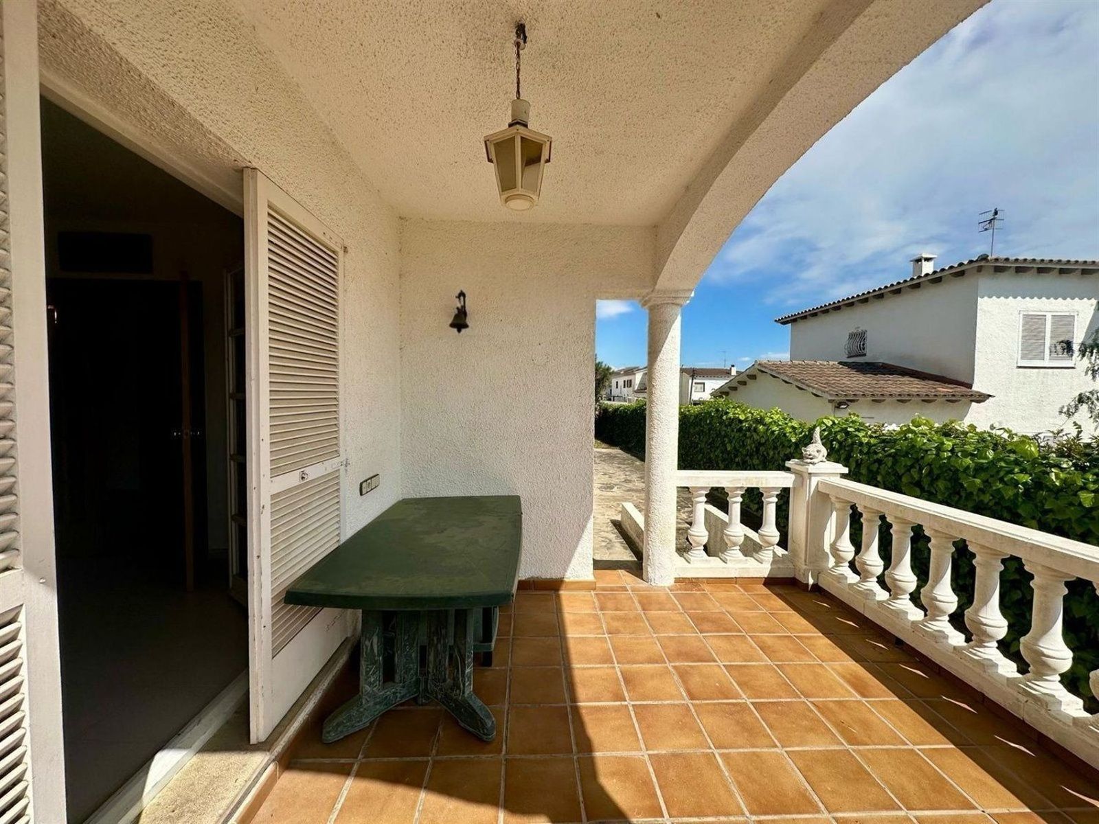Hus i Coma-Ruga, Tarragona, Spanien 4 sovrum, 236 kvm. Nr. 166747