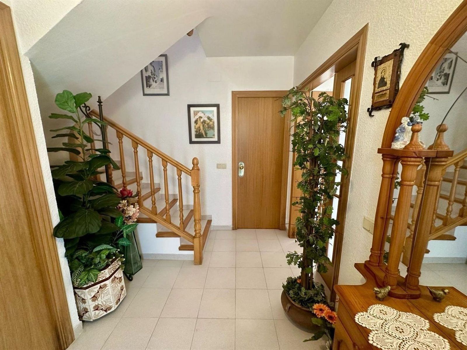 Hus i Coma-Ruga, Tarragona, Spanien 4 sovrum, 236 kvm. Nr. 166747