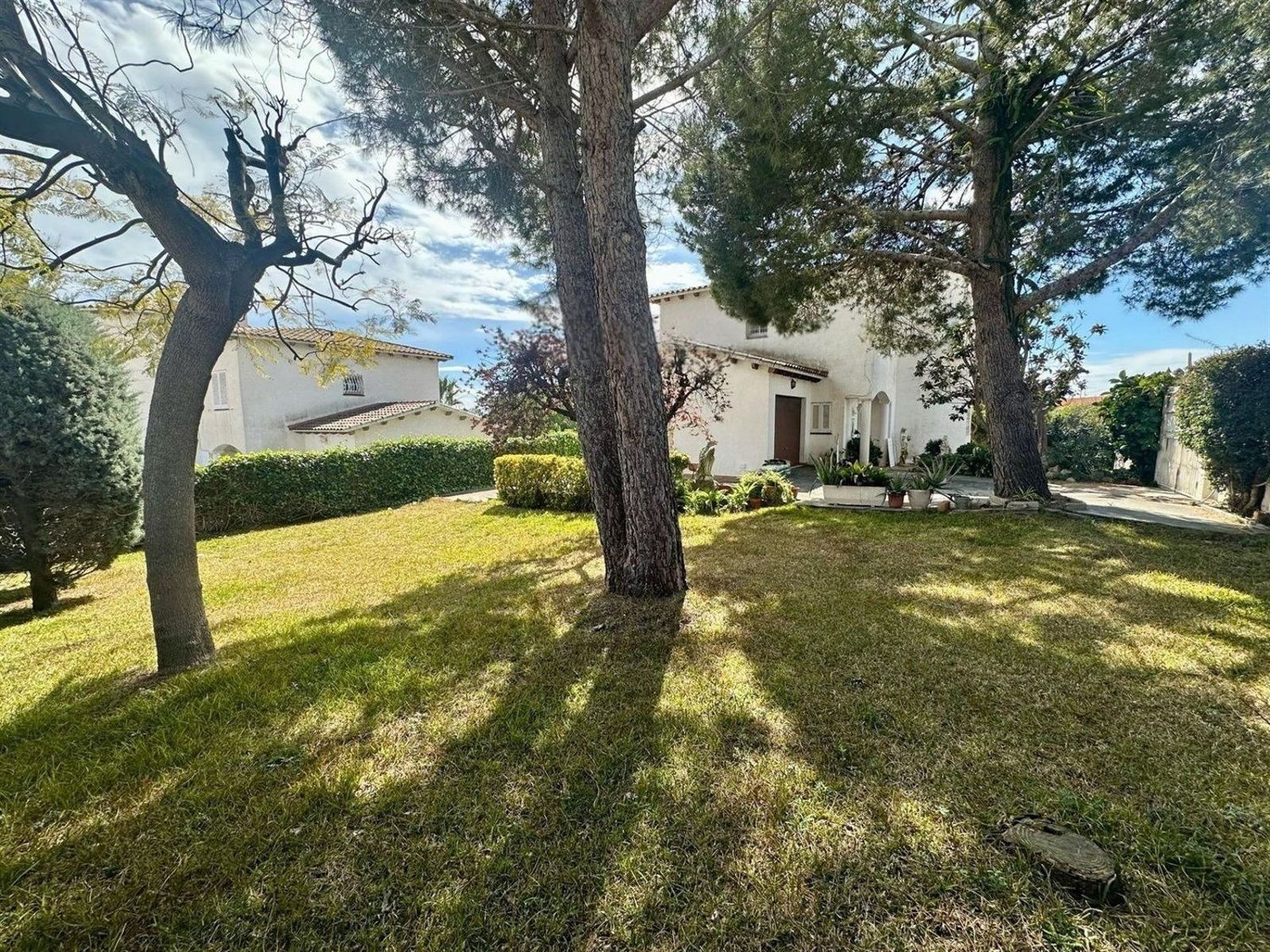 Hus i Coma-Ruga, Tarragona, Spanien 4 sovrum, 236 kvm. Nr. 166747