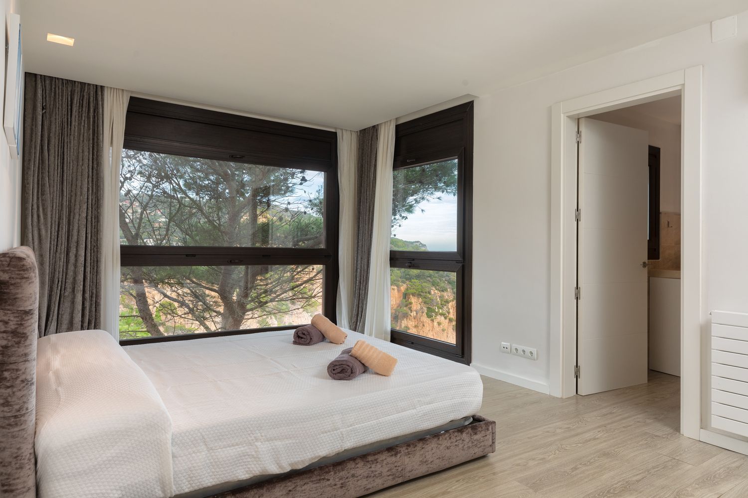Talo Begur, Girona, Espanja 4 makuuhuonetta, 276 m2 No. 166743
