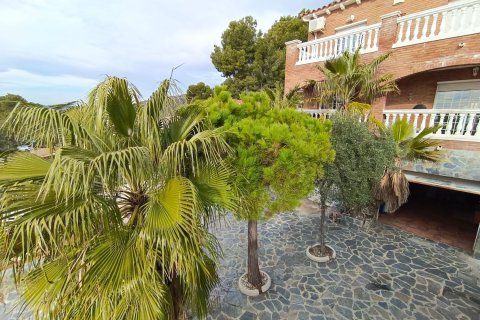Māja Coma-Ruga, Tarragona, Spānijā 5 istabas, 440 m2 Nr. 166746