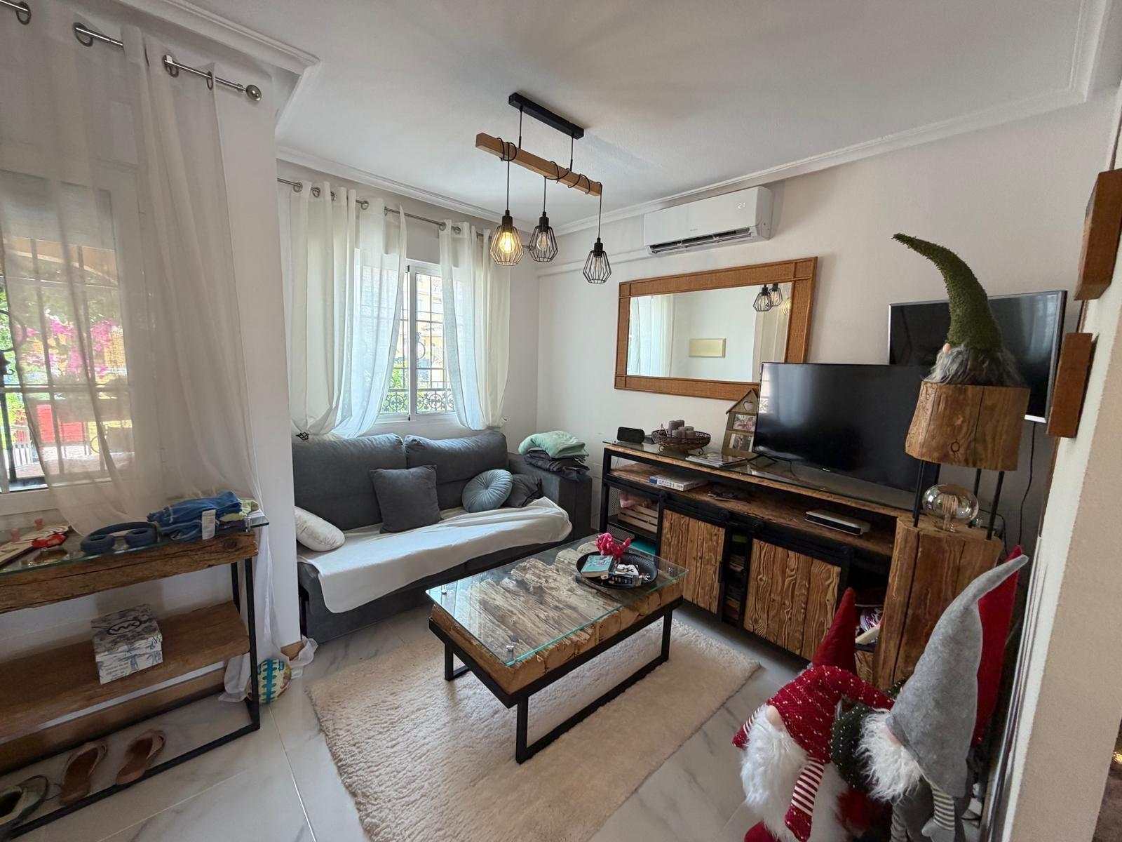 Bungalow in Torrevieja, Alicante, Spain 3 bedrooms, 85 sq.m. No. 186924