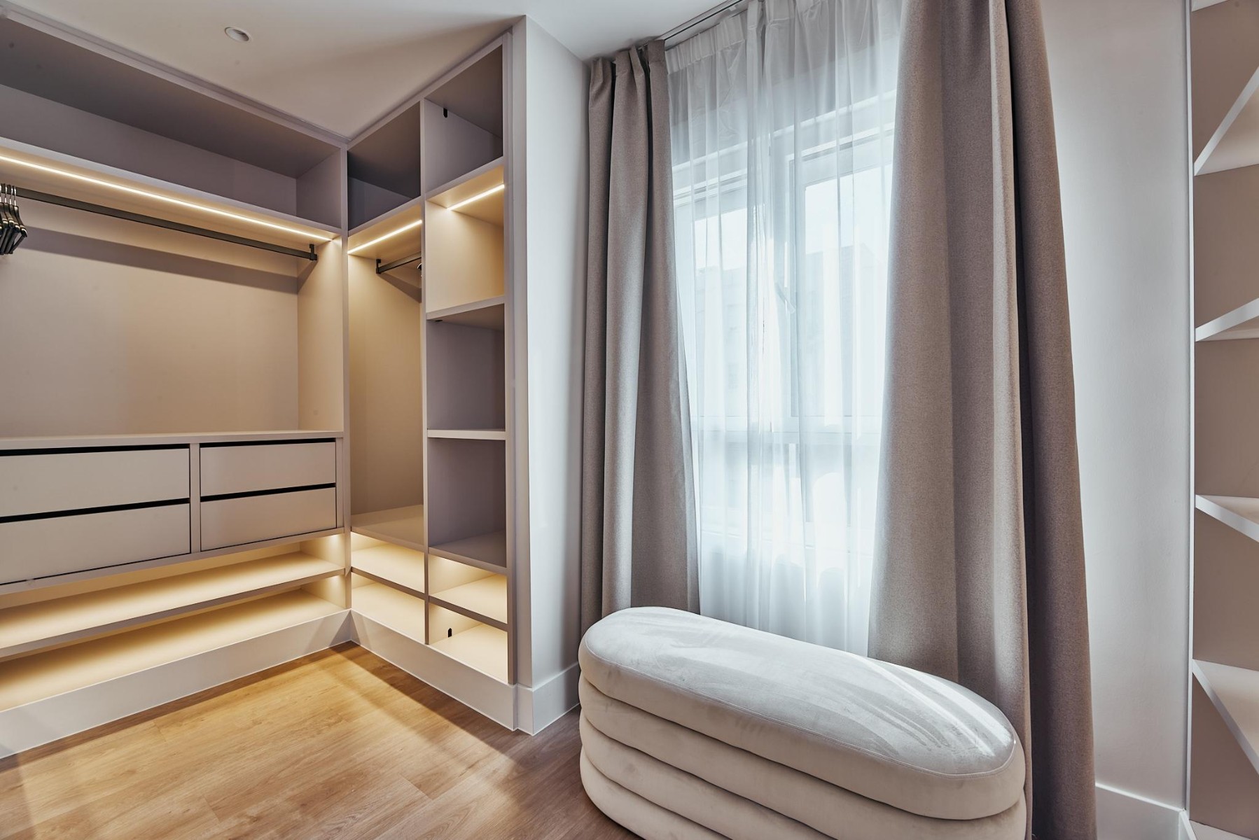 Huvila Madrid, Espanja 3 makuuhuonetta, 162 m2 No. 179953