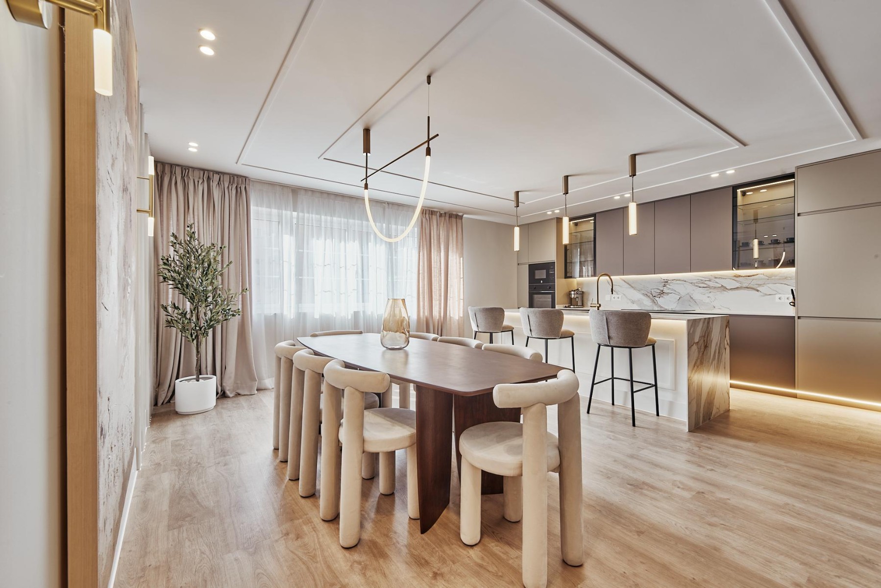 Huvila Madrid, Espanja 3 makuuhuonetta, 162 m2 No. 179953