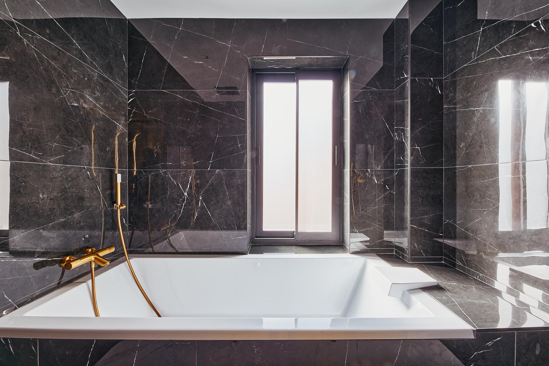 Huvila Madrid, Espanja 3 makuuhuonetta, 162 m2 No. 179953