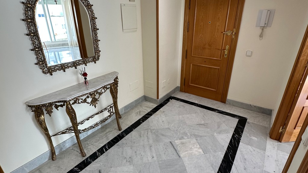 Apartment in Marbella, Malaga, Spain 3 bedrooms, 120 sq.m. No. 107659