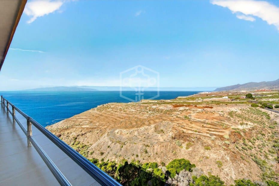 Appartamento a Adeje, Tenerife, Spagna 3 camere da letto, 495 mq. N° 154458