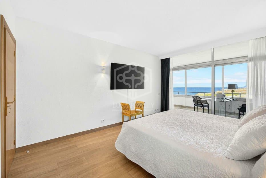Appartamento a Adeje, Tenerife, Spagna 3 camere da letto, 495 mq. N° 154458
