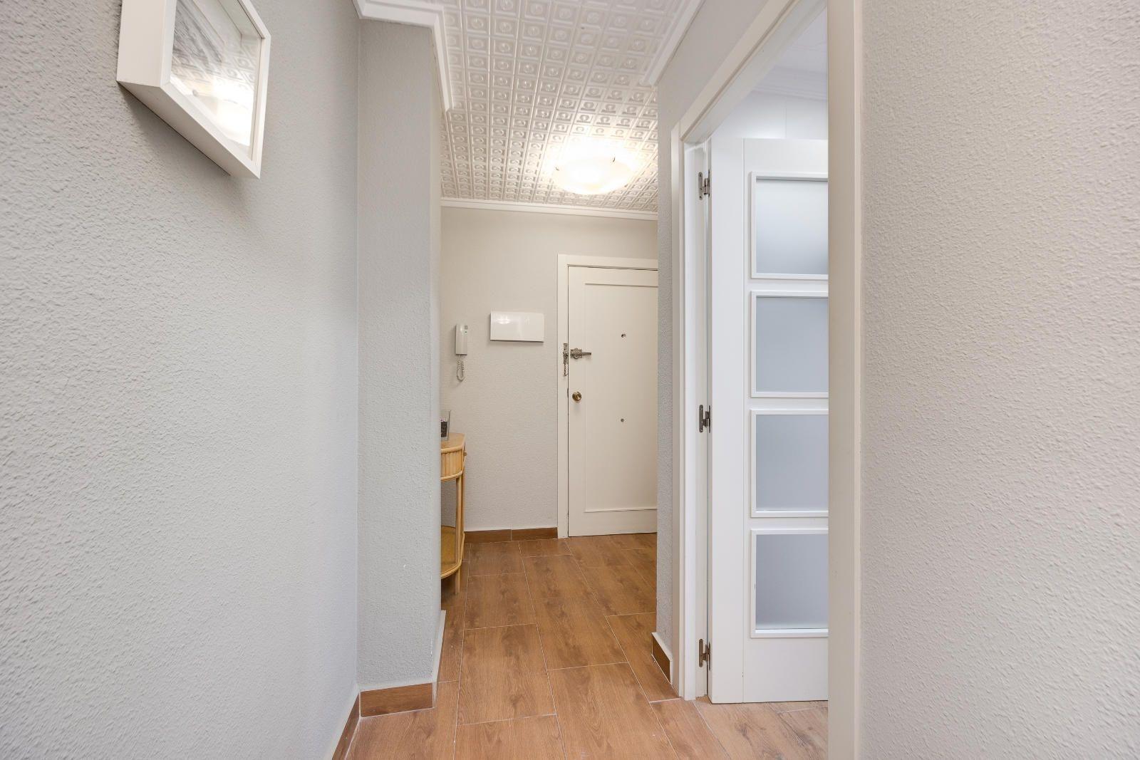 Apartamento en Torrevieja, Alicante, España 2 dormitorios, 115 m2 No. 189132
