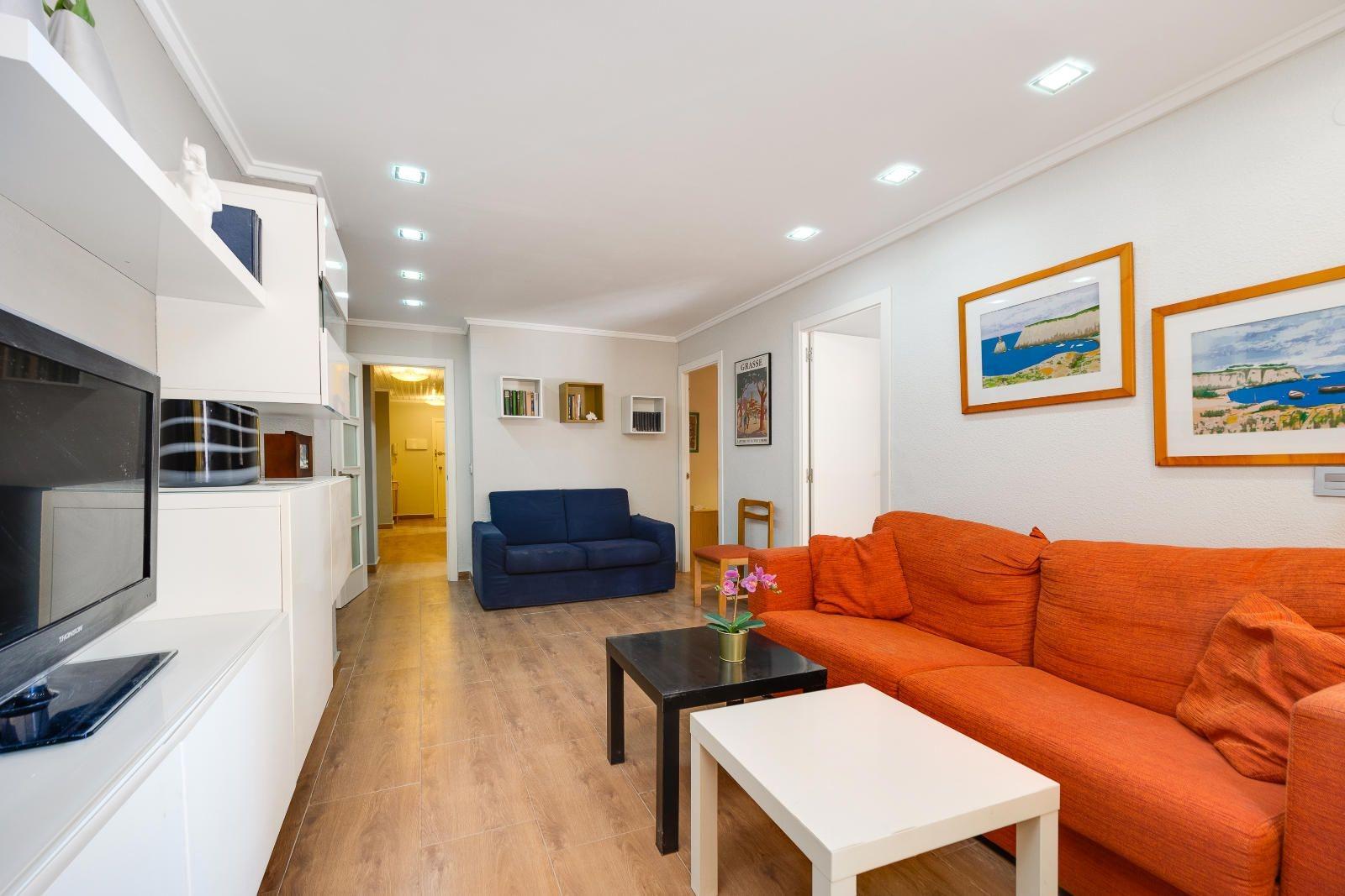 Apartamento en Torrevieja, Alicante, España 2 dormitorios, 115 m2 No. 189132