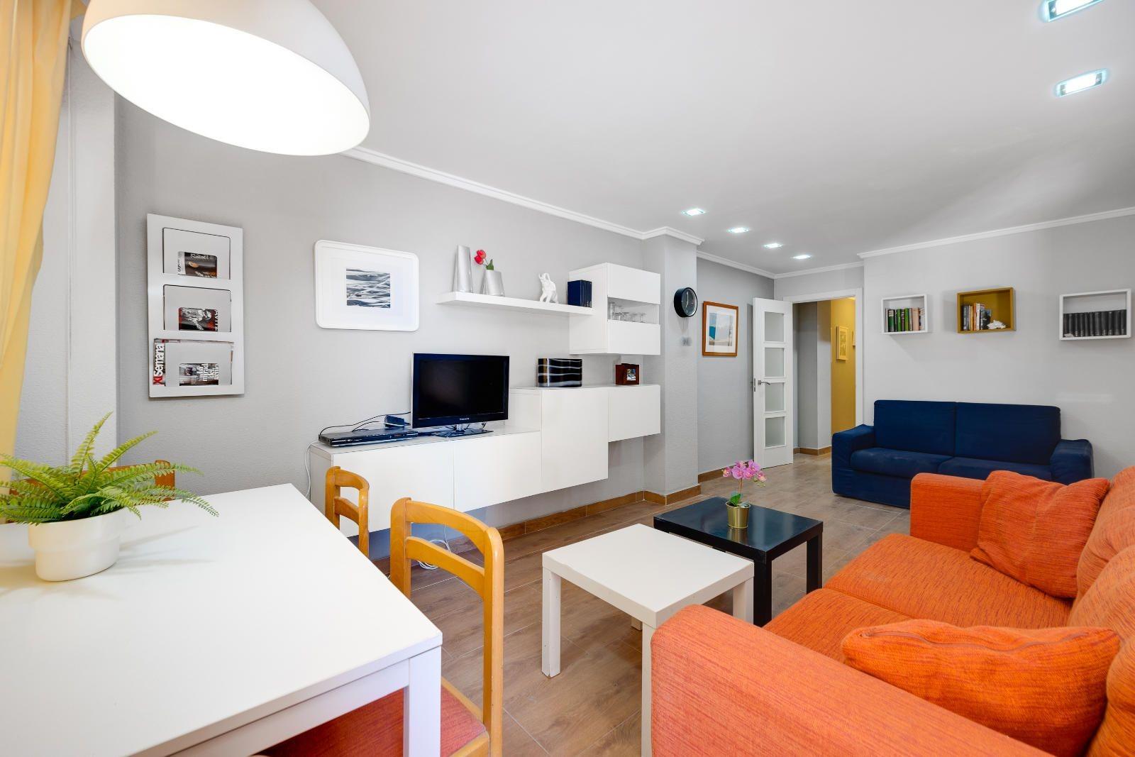 Apartamento en Torrevieja, Alicante, España 2 dormitorios, 115 m2 No. 189132