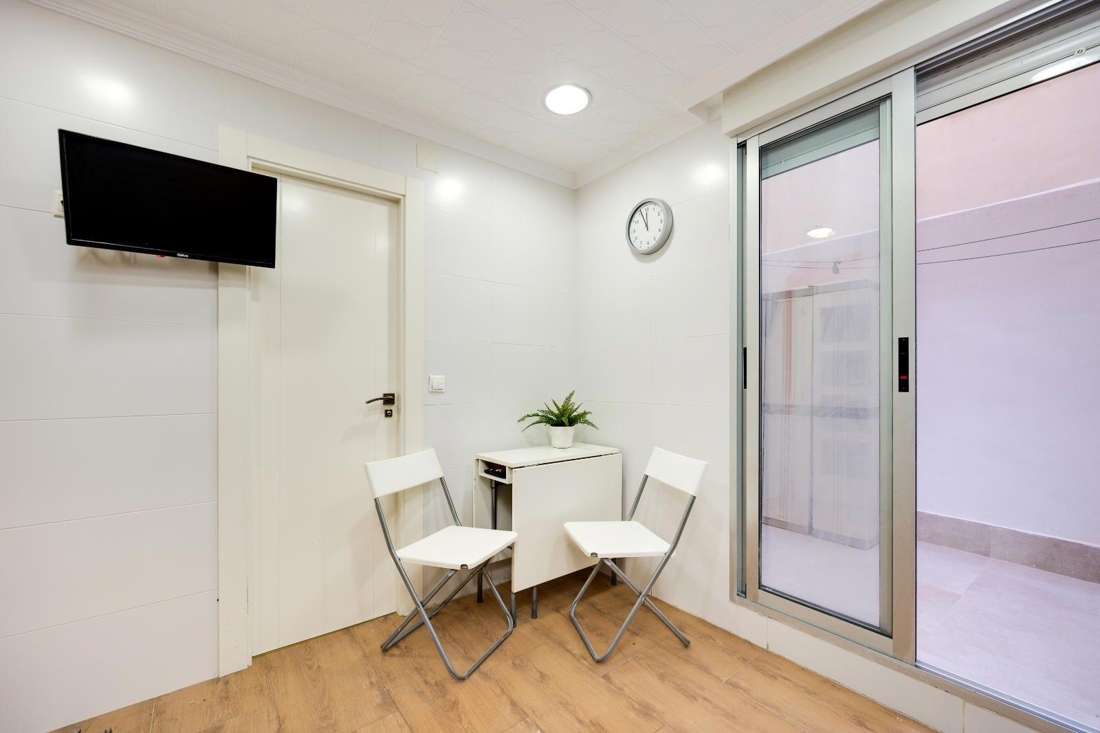 Apartamento en Torrevieja, Alicante, España 2 dormitorios, 115 m2 No. 189132
