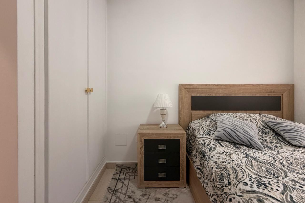 Apartamento en Torrevieja, Alicante, España 3 dormitorios,  No. 189135