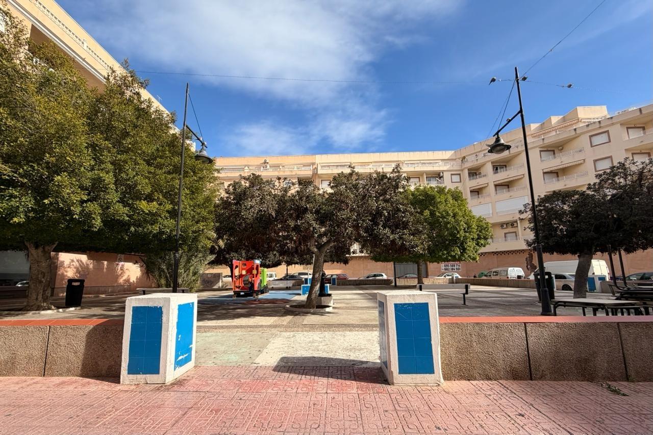 Apartamento en Torrevieja, Alicante, España 3 dormitorios,  No. 189135