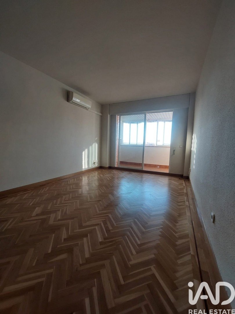 Apartment in Madrid, Spain 1 bedroom, 51 sq.m. No. 196518
