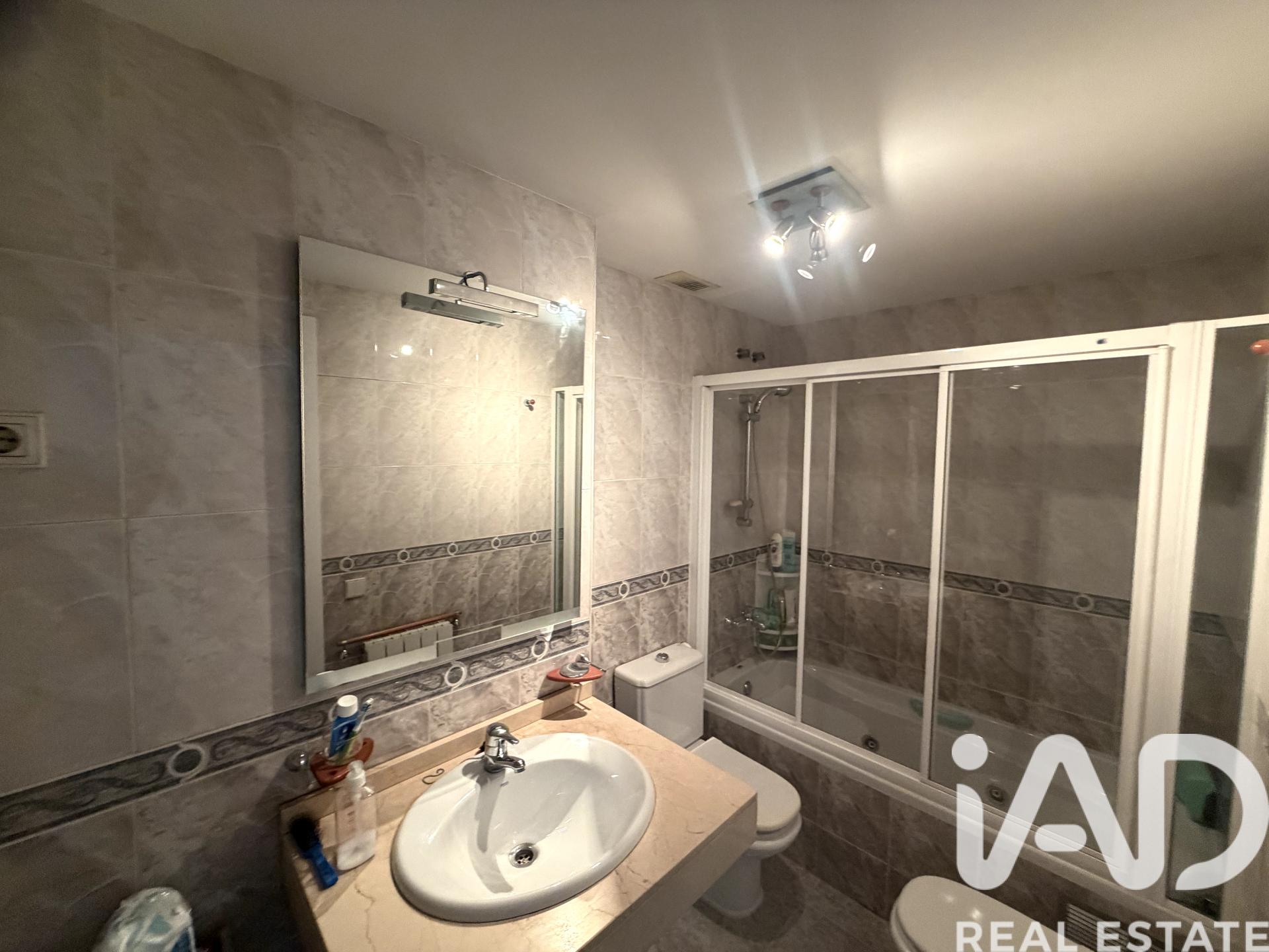Duplex in Martorell, Barcelona, Spain 4 bedrooms, 166 sq.m. No. 172988