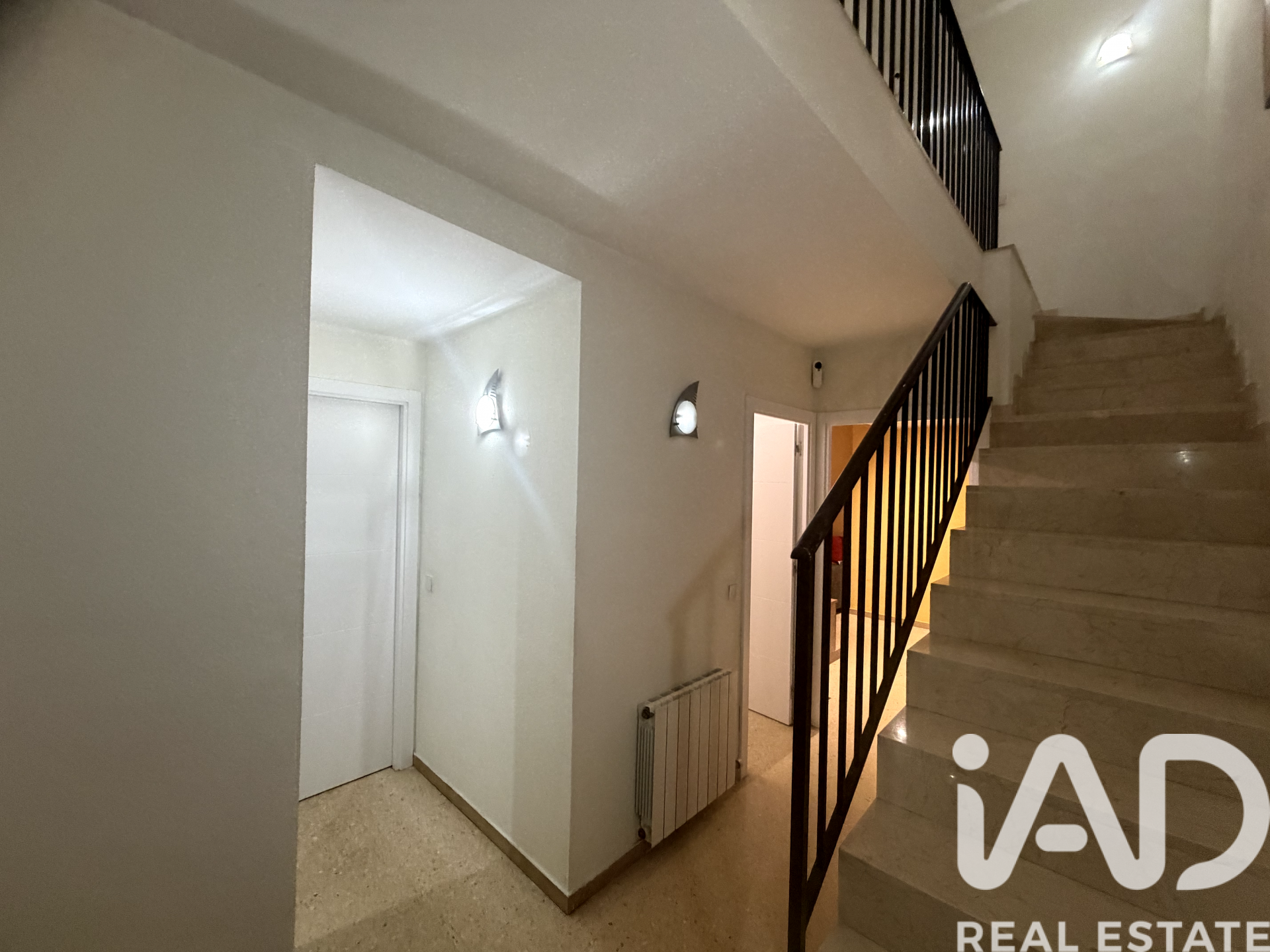 Duplex in Martorell, Barcelona, Spain 4 bedrooms, 166 sq.m. No. 172988