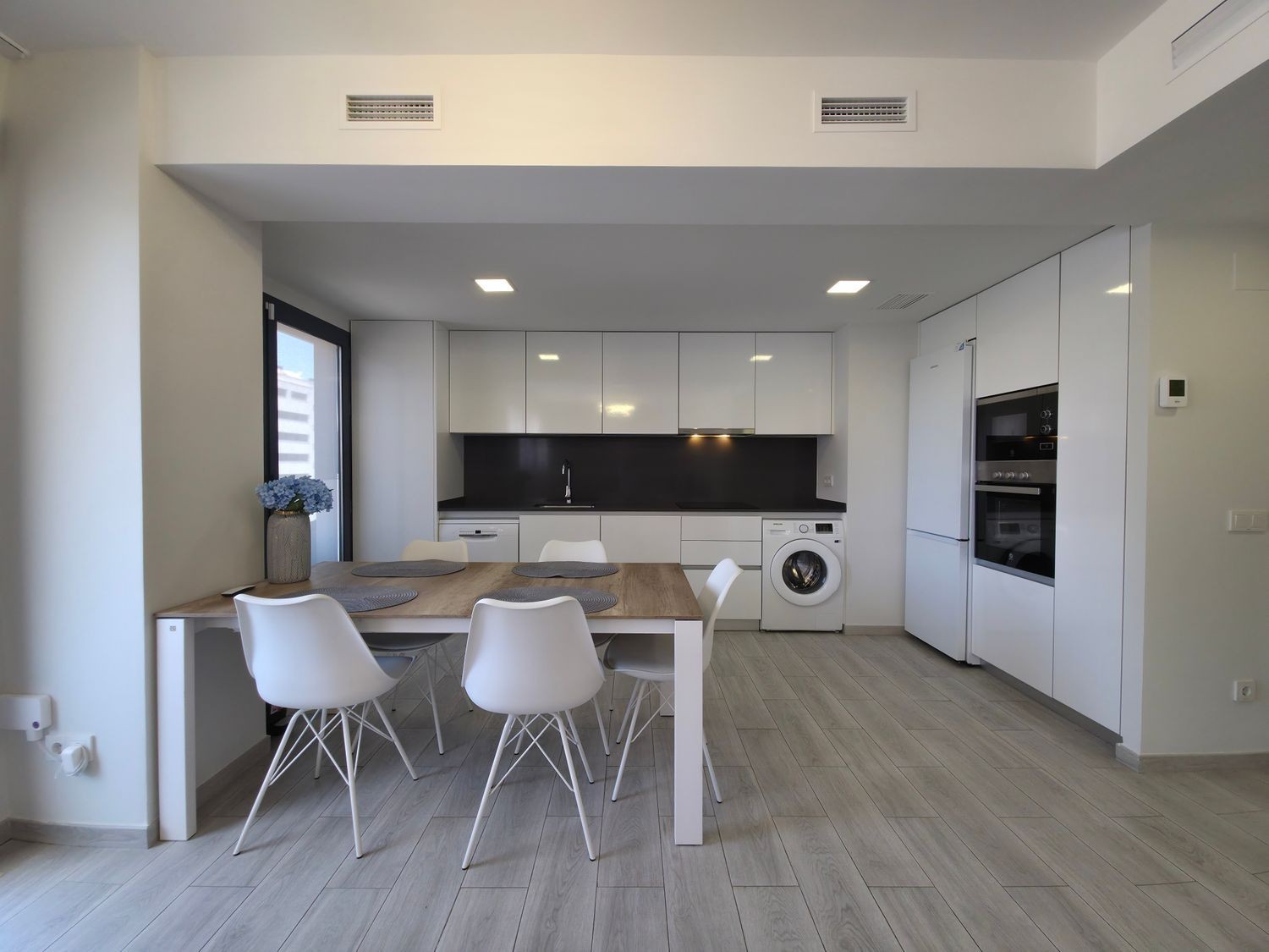 Apartment à San Juan, Alicante, Espagne 4 chambres, 135 m2 No. 138319