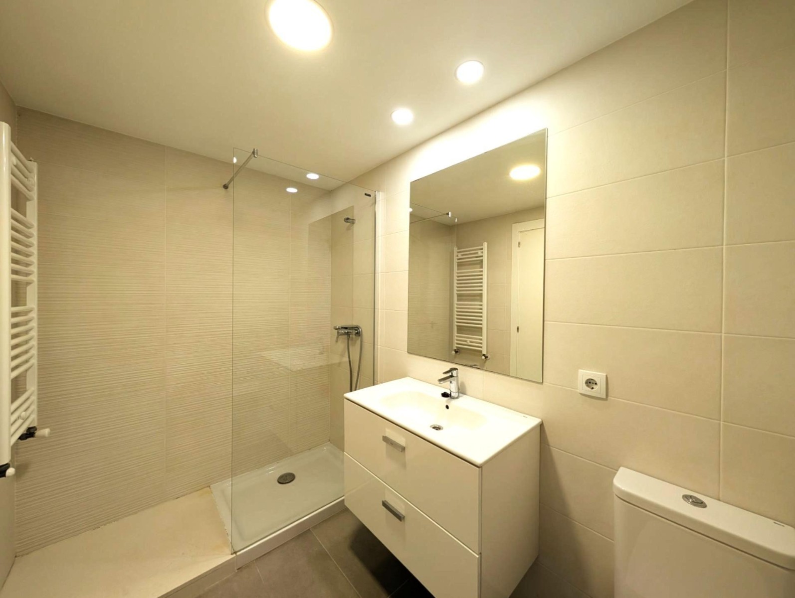 Huoneisto Alicante, Espanja 2 makuuhuonetta, 90 m2 No. 138320