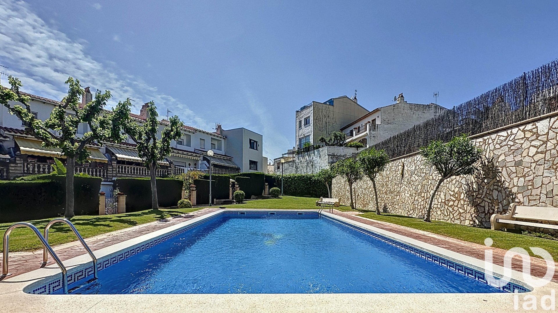 Townhouse in Sant Pere de Ribes, Barcelona, Spanien 5 Schlafzimmer, 230 m2 Nr. 153491