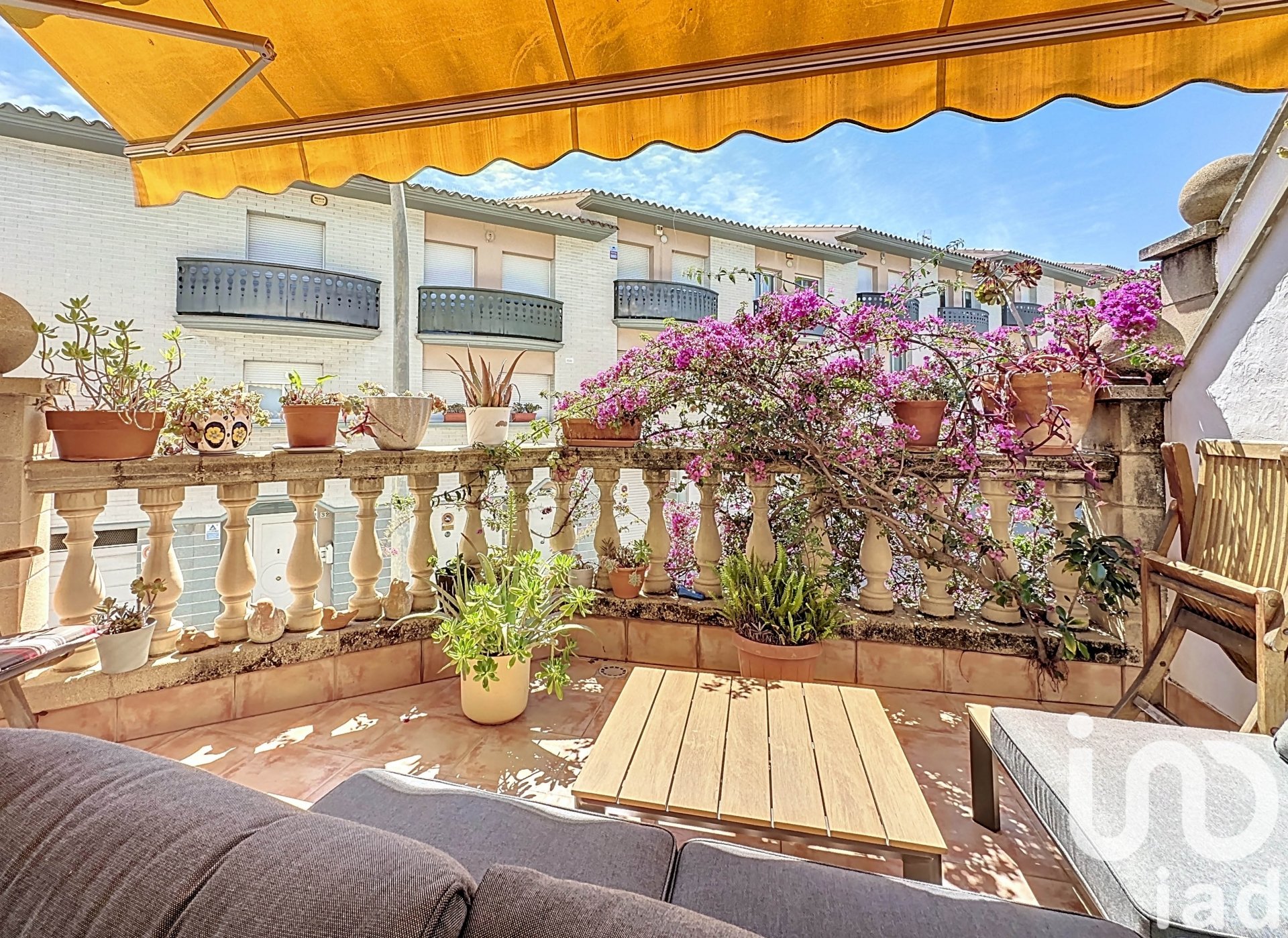 Townhouse in Sant Pere de Ribes, Barcelona, Spanien 5 Schlafzimmer, 230 m2 Nr. 153491