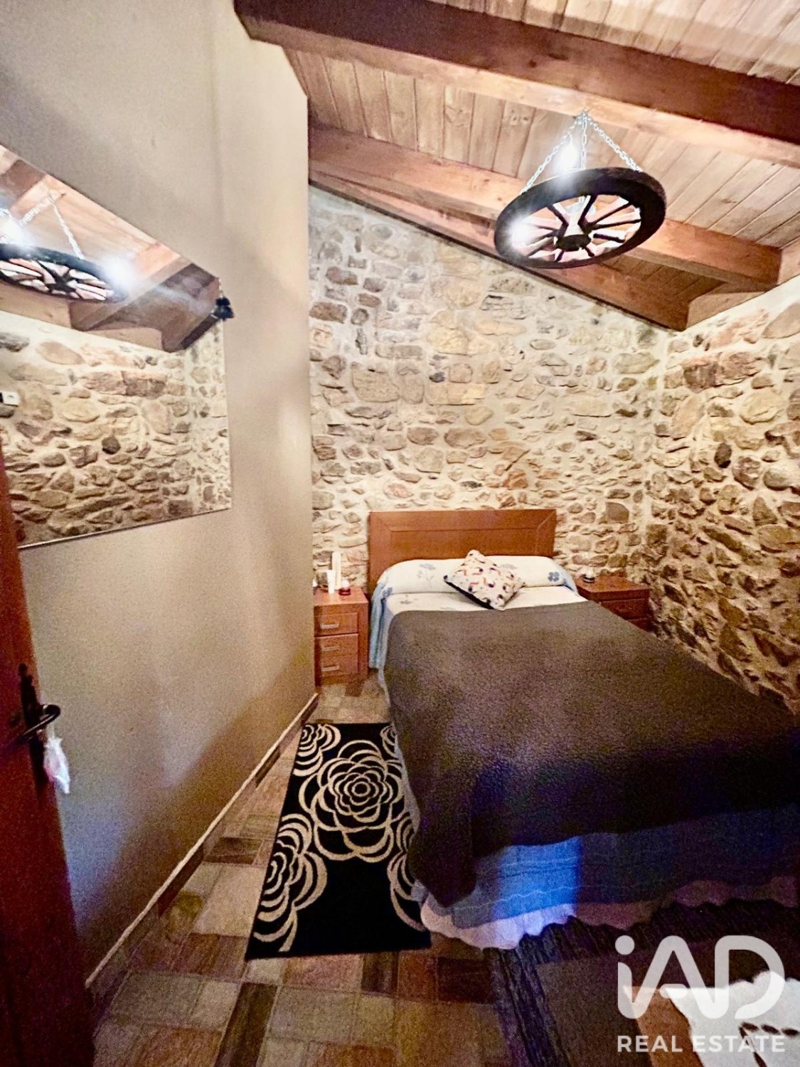 House in Castrocontrigo, Leon, Spain 2 bedrooms, 111 sq.m. No. 195000