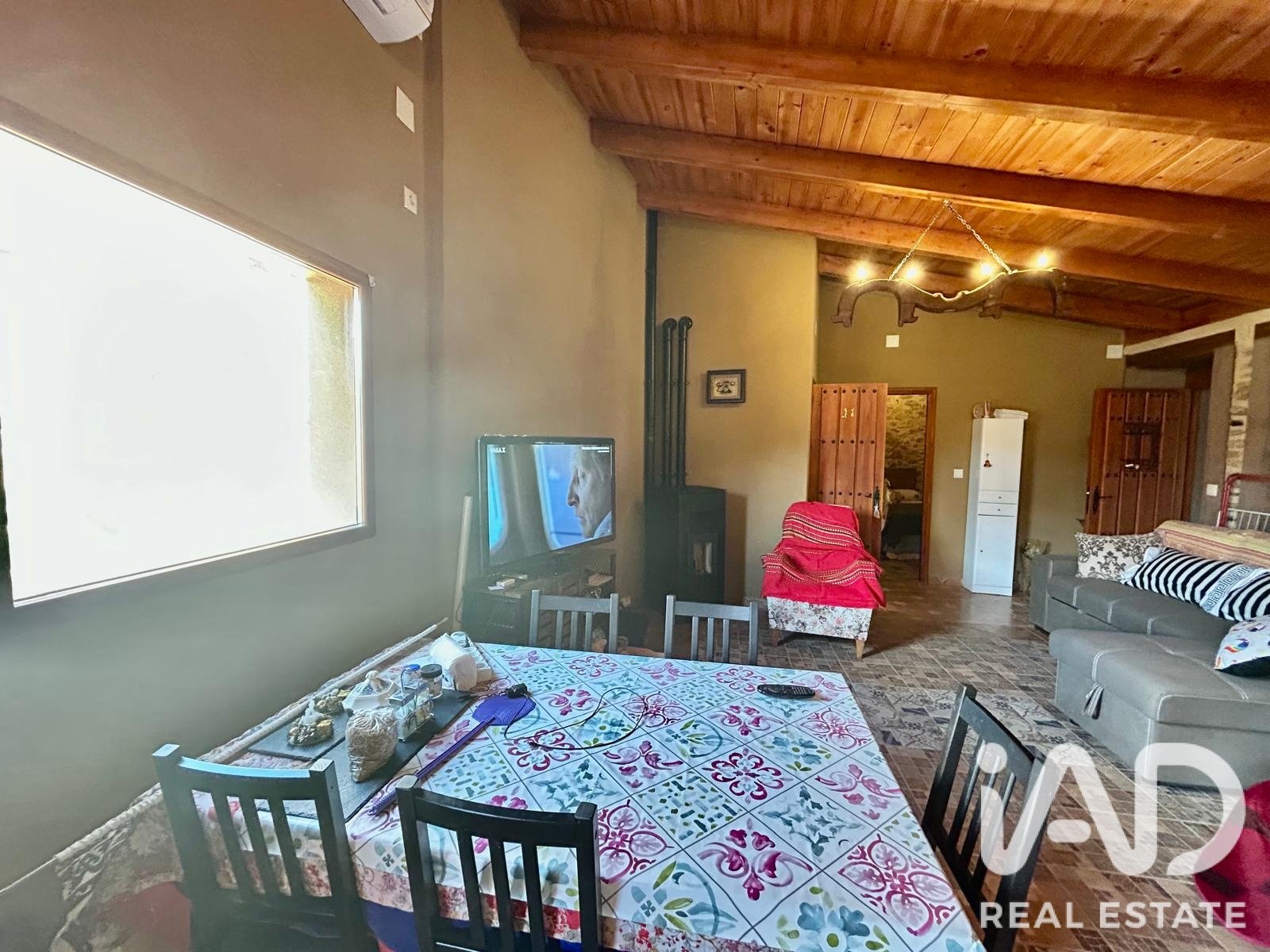 House in Castrocontrigo, Leon, Spain 2 bedrooms, 111 sq.m. No. 195000