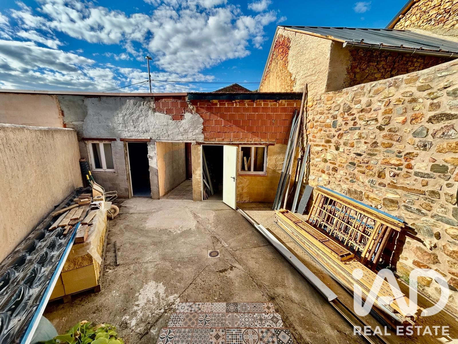 House in Castrocontrigo, Leon, Spain 2 bedrooms, 111 sq.m. No. 195000