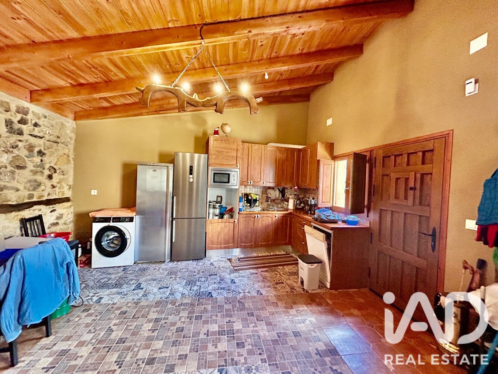 House in Castrocontrigo, Leon, Spain 2 bedrooms, 111 sq.m. No. 195000