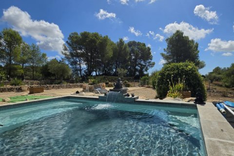 House in El Perello, Tarragona, Spain 4 bedrooms, 172 sq.m. No. 195002