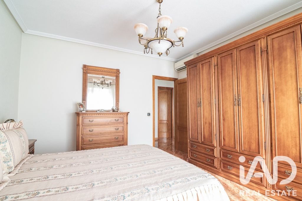 Townhouse in Orihuela, Alicante, Spain 3 bedrooms, 144 sq.m. No. 195005