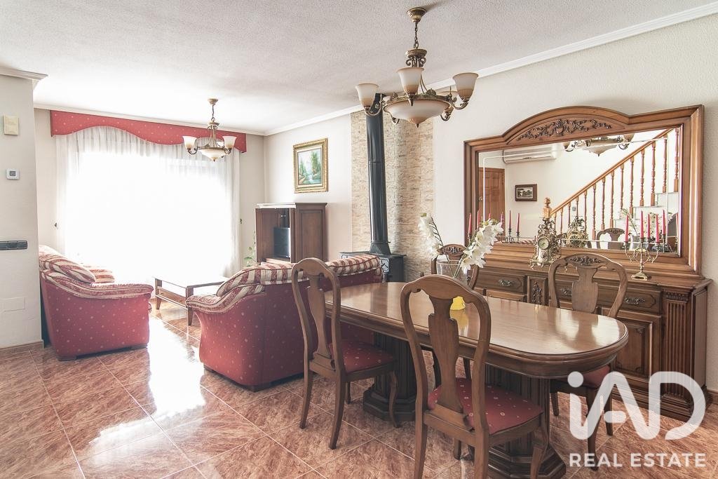 Townhouse in Orihuela, Alicante, Spain 3 bedrooms, 144 sq.m. No. 195005