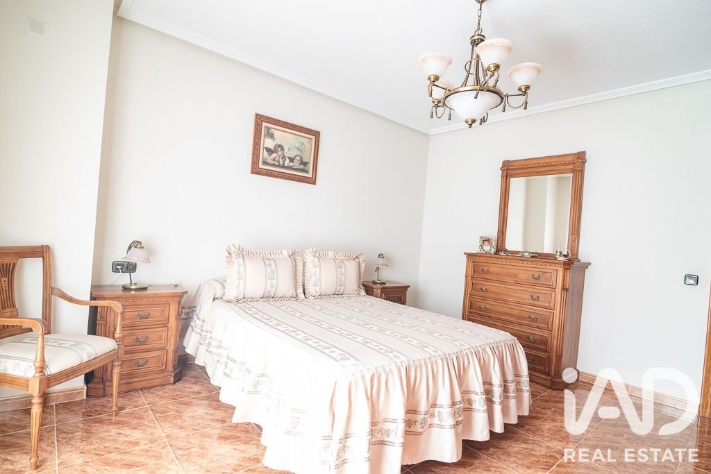 Townhouse in Orihuela, Alicante, Spain 3 bedrooms, 144 sq.m. No. 195005