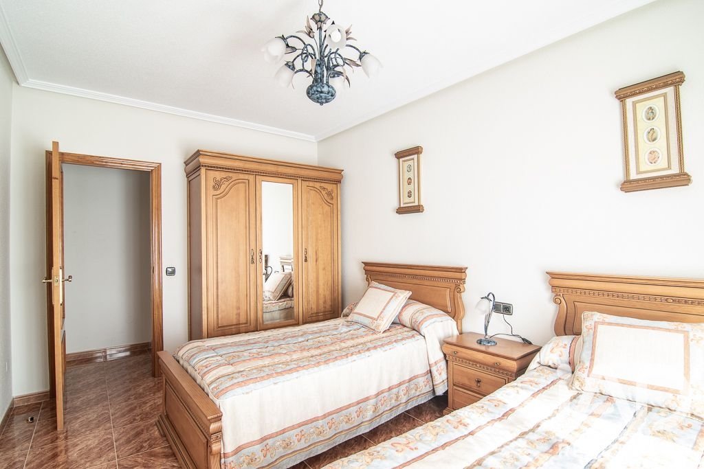 Townhouse in Orihuela, Alicante, Spain 3 bedrooms, 144 sq.m. No. 195005