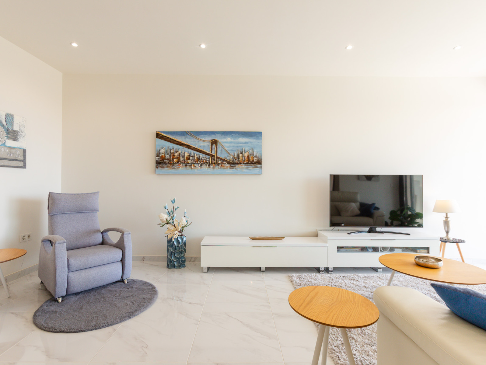Квартира в Аликанте, Испания 2 спальни, 93м2 №196159