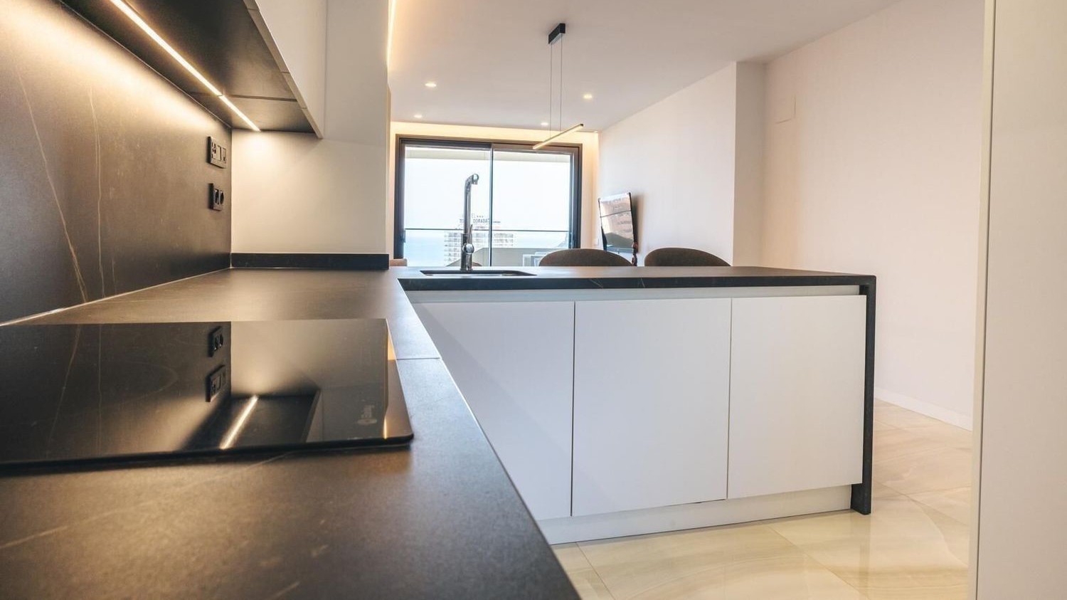 Wohnung in Benidorm, Alicante, Spanien 2 Schlafzimmer, 120 m2 Nr. 196103