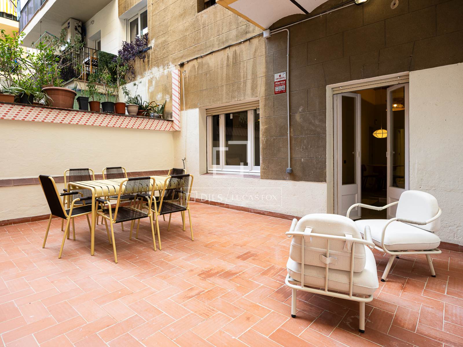 Dzīvoklis Barcelona, Spānijā 3 istabas, 67 m2 Nr. 194294