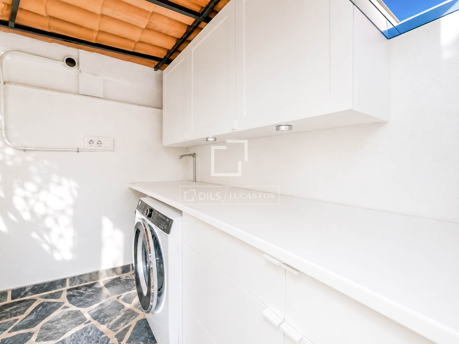 Apartamento en Sitges, Barcelona, España 2 dormitorios, 116 m2 No. 194295