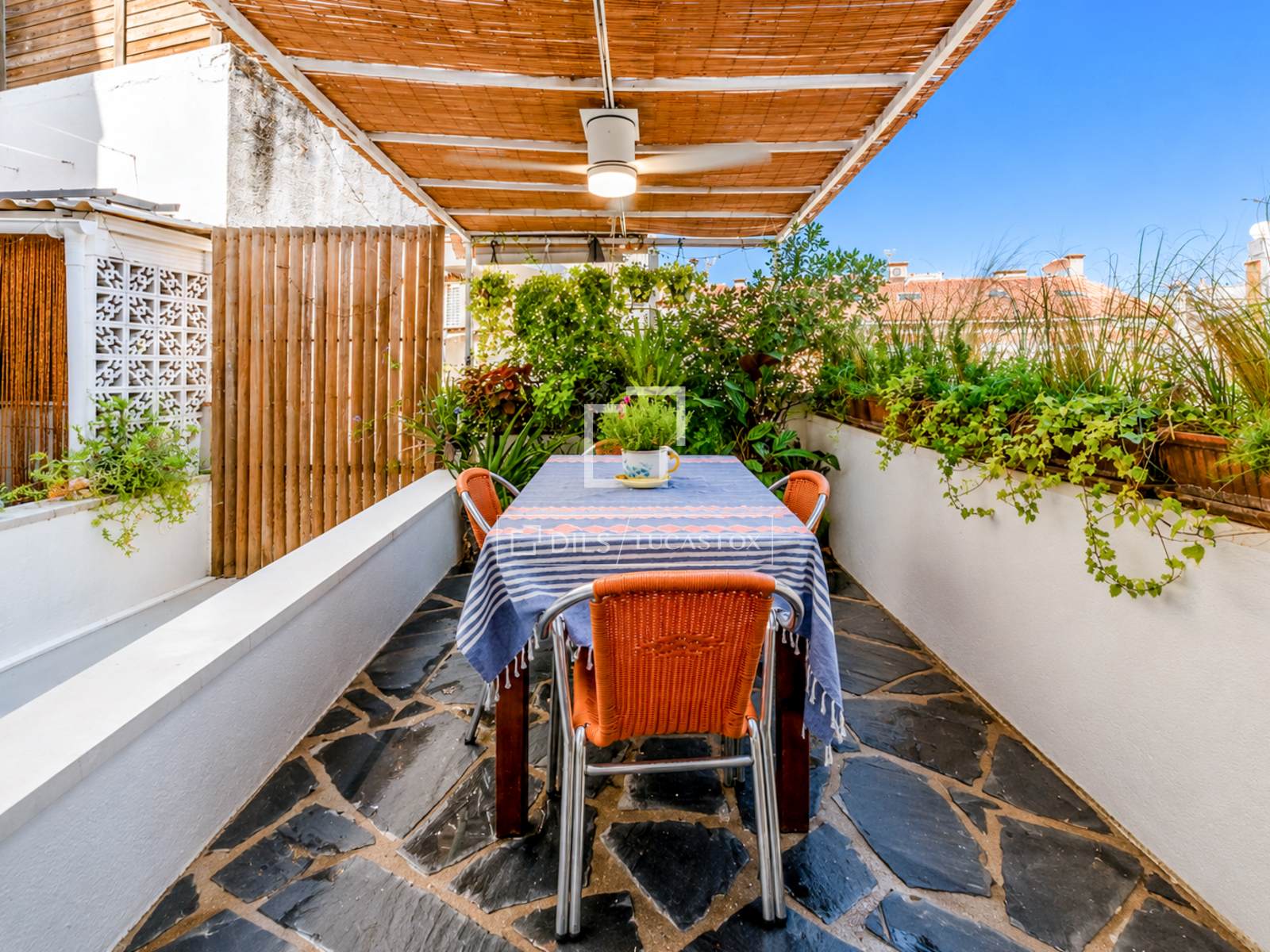 Apartamento en Sitges, Barcelona, España 2 dormitorios, 116 m2 No. 194295